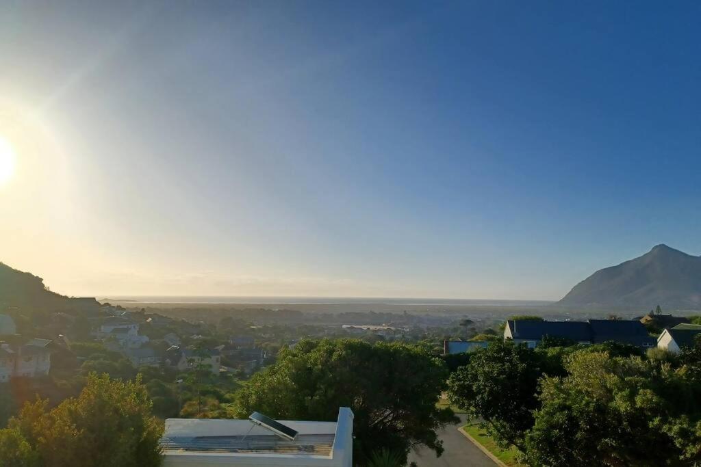 Sunset Haven: Mountain Views & Office Space Ciudad del Cabo Exterior foto